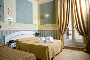 Upper View Suite